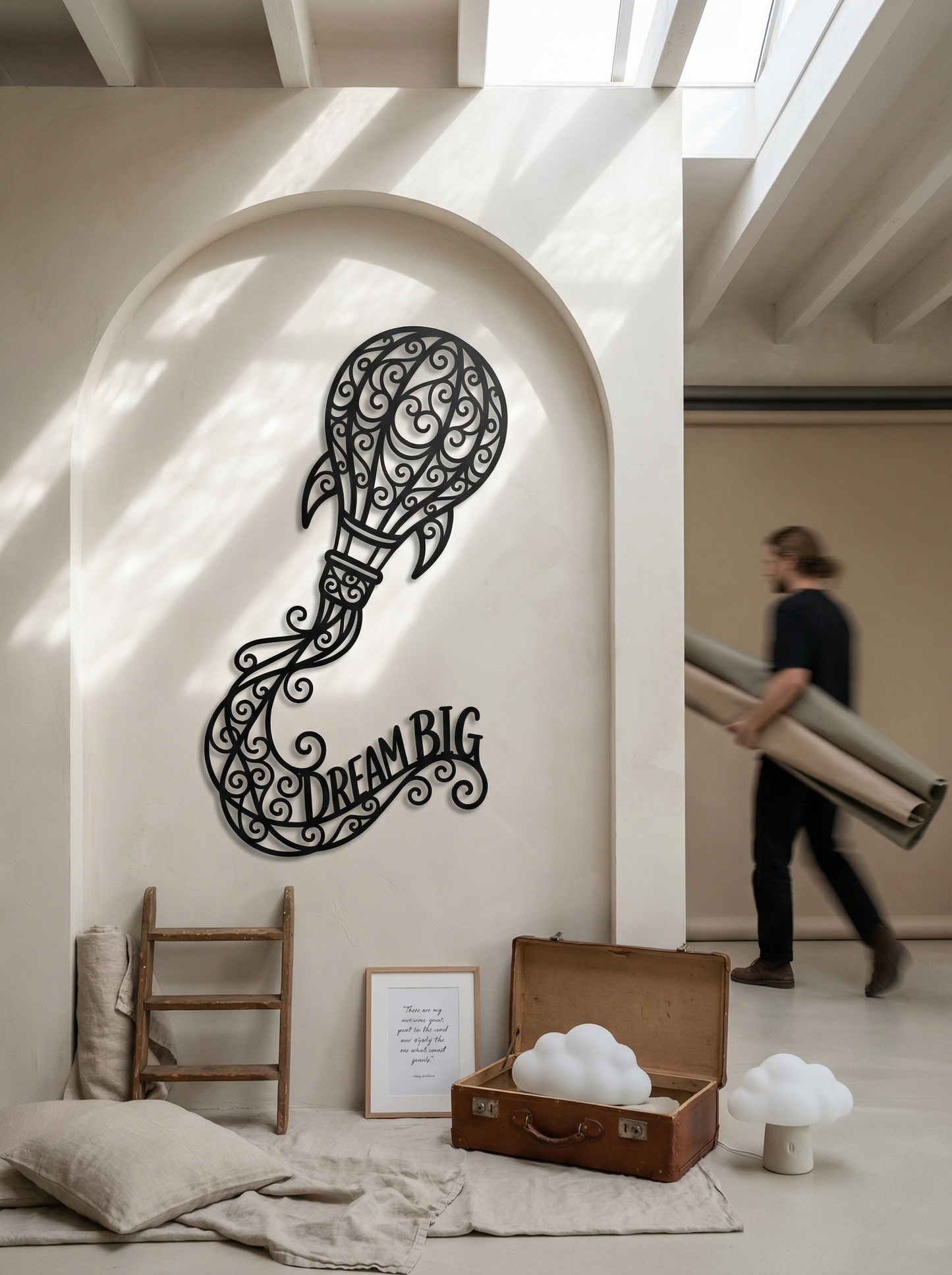 Filigree Skyward Balloon