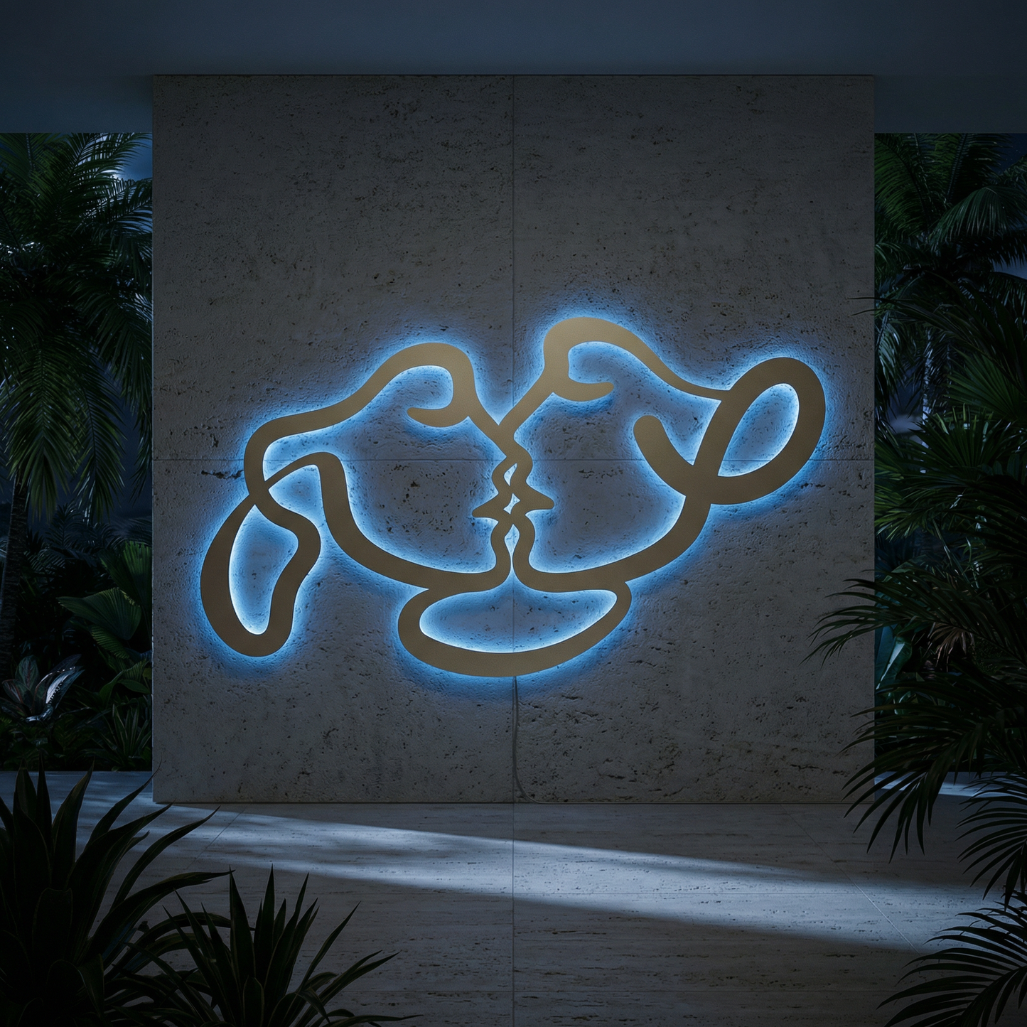 Tender Kiss | Couples & Romance