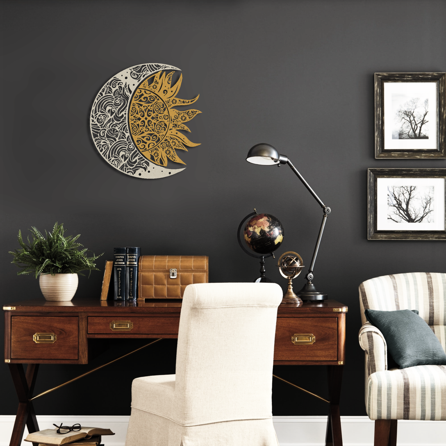 Décoration murale en métal avec mandala soleil et lune complexe